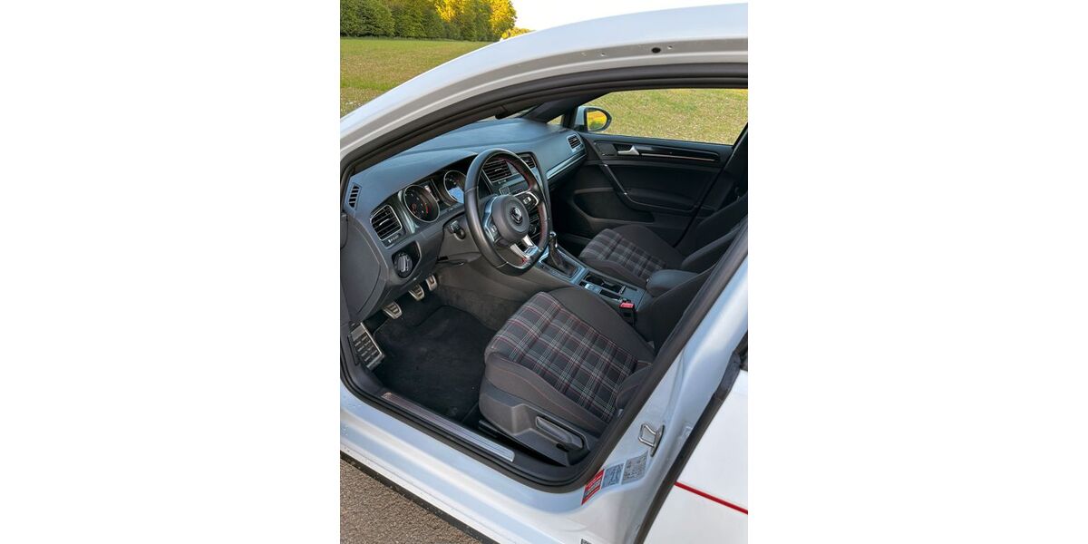 VW Golf 51.194 km 18.800 &euro; Lonsee 89173