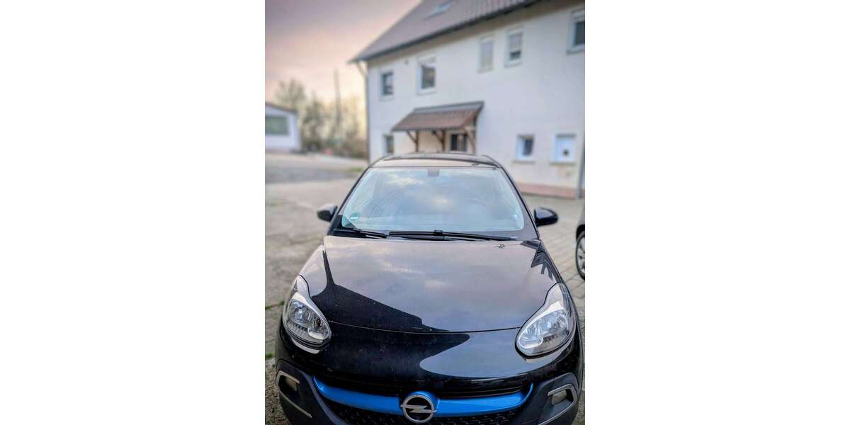 Opel Adam 92.047 km 8.250 &euro; Geislingen 73312