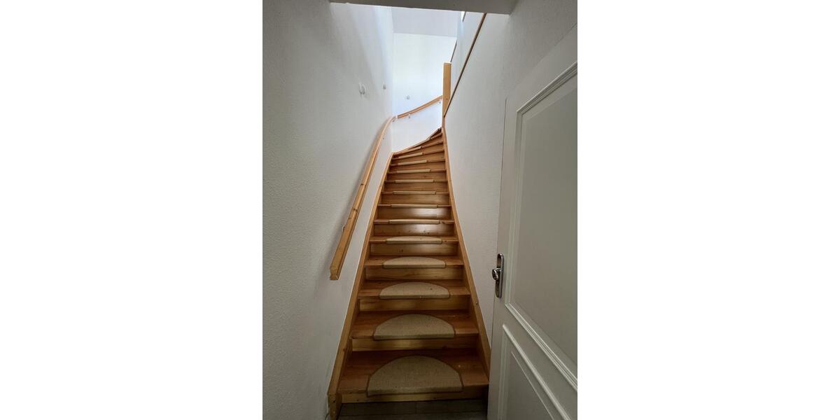 Dachgeschoßwohnung Dresden Leuben - 2 Zimmer, 69 m&sup2;, 550&euro; | Angebot:26266396