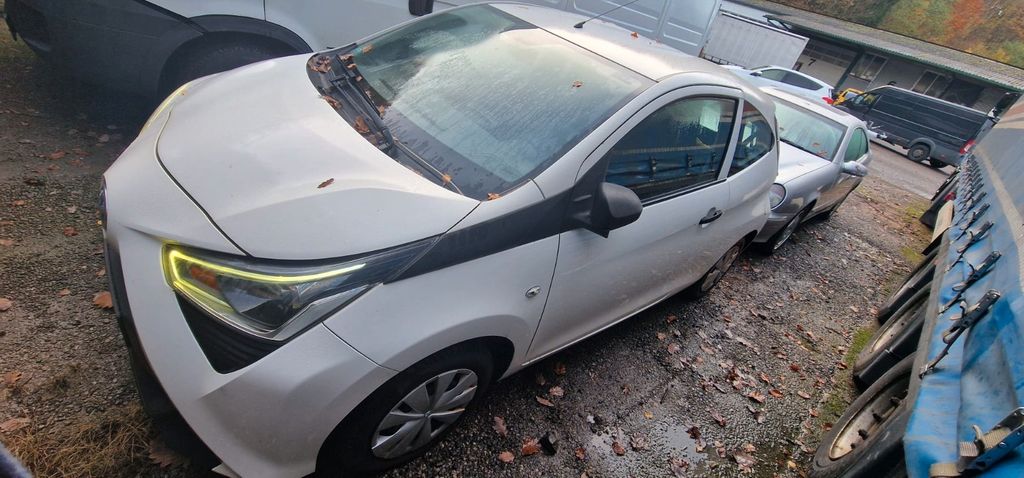 Toyota Aygo (X) 151.928 km 4.641 &euro; Sembach 67681