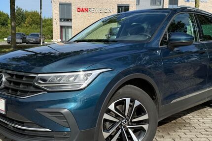 VW Tiguan 236.000 km 16.990 &euro; Schleswig 24837