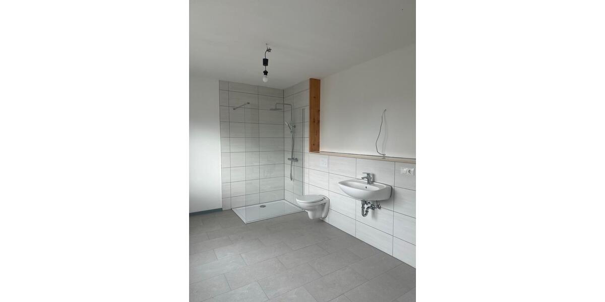 Einfamilienhaus Haldensleben - 5 Zimmer, 150 m&sup2;, 950&euro; | Angebot:25571006