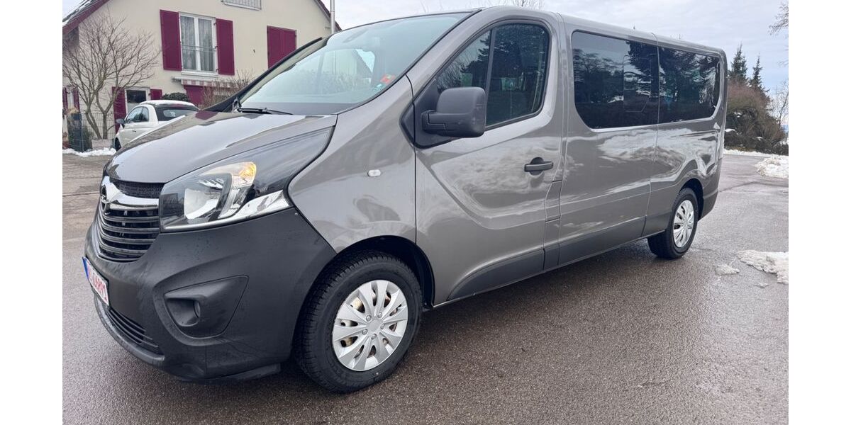 Opel Vivaro 220.000 km 10.800 &euro; neu-ulm 89231