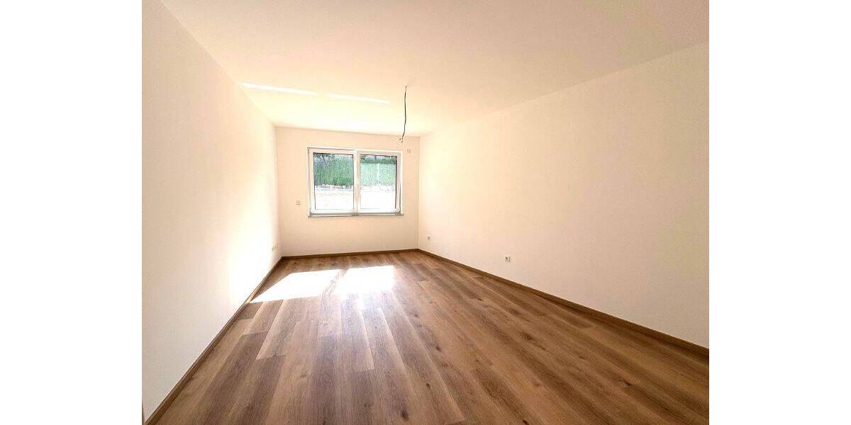 Etagenwohnung PETERSBERG BÖCKELS Böckels - 4 Zimmer, 147 m&sup2;, 1.620&euro; | Angebot:26804504
