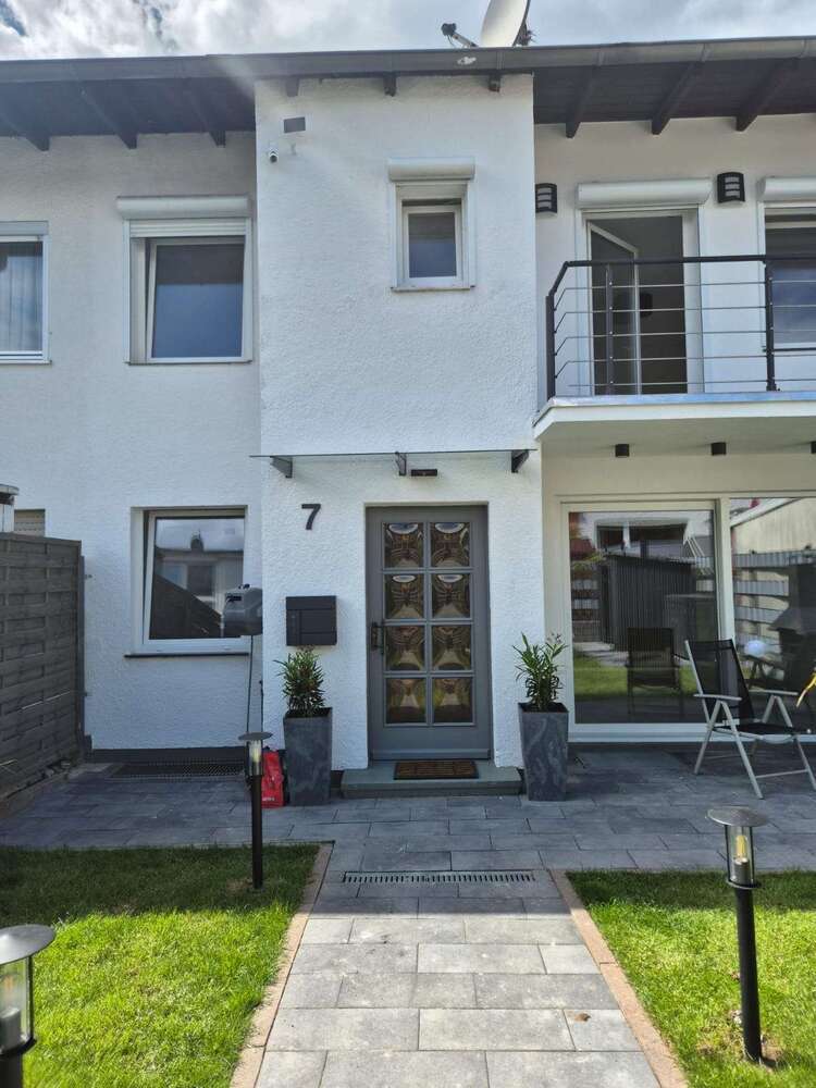 Haus zum Kaufen in Koblenz 338.000 € 107 m²