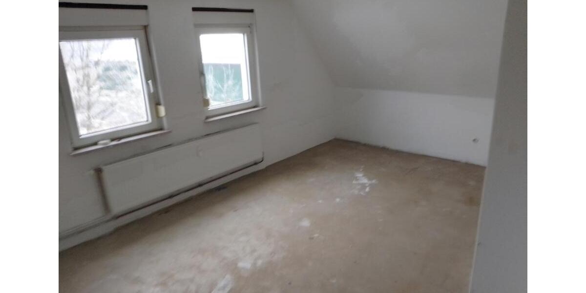 Etagenwohnung Hankensbüttel - 4 Zimmer, 120 m&sup2;, 899&euro; | Angebot:24663088