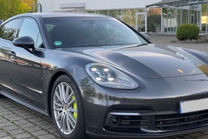 Porsche Panamera 62.000 km 71.000 &euro; Mülheim an der Ruhr 45478
