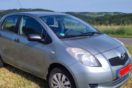 Toyota Yaris 95.000 km 4.150 &euro; Stadtkyll 54589