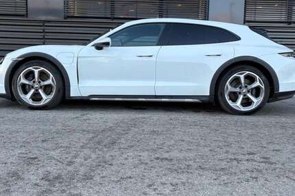 Porsche Taycan 21.700 km 64.700 &euro; Passau 94032