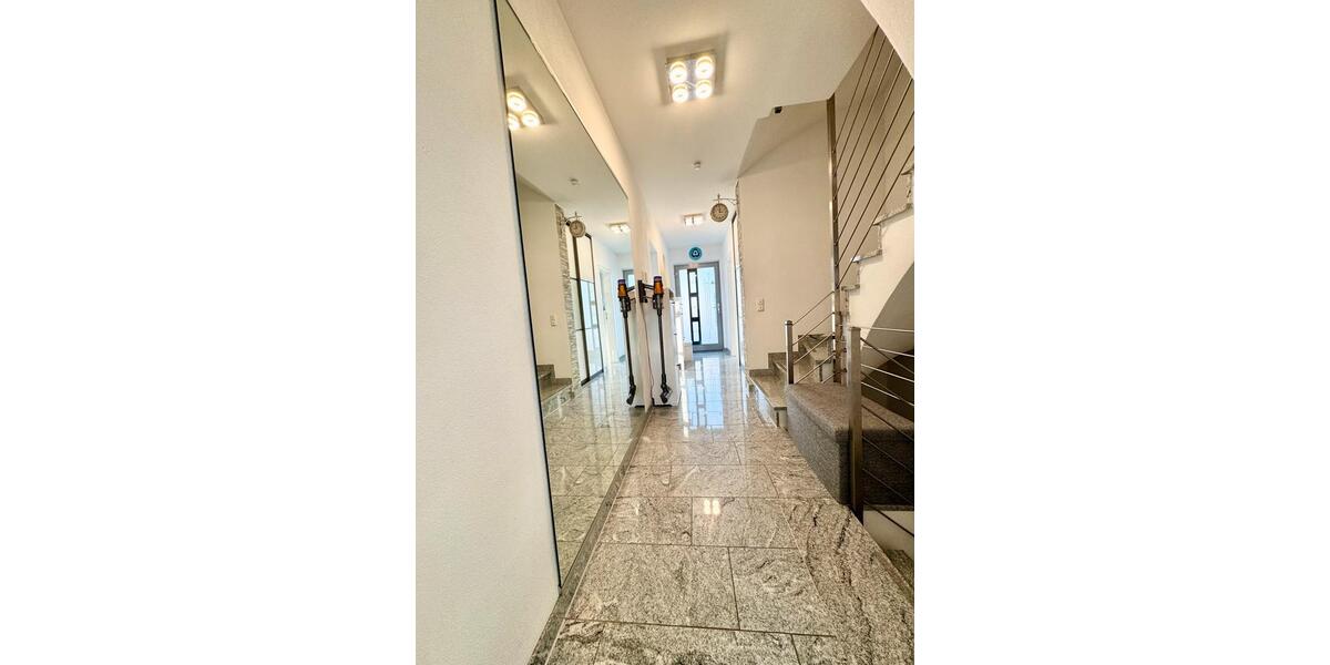Reihenhaus Königsbrunn - 6 Zimmer, 148 m&sup2;, 750.000&euro; | Angebot:26864401