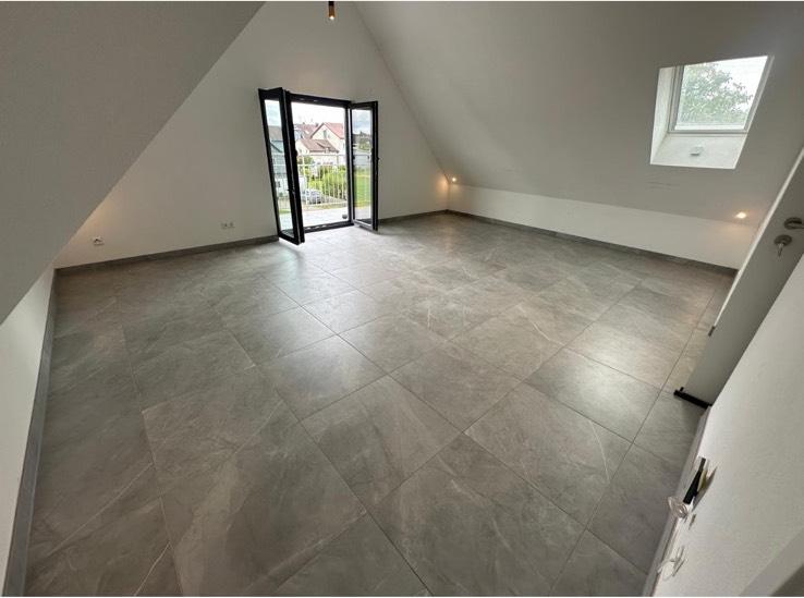 Dachgeschoss Wohnung zu vermieten