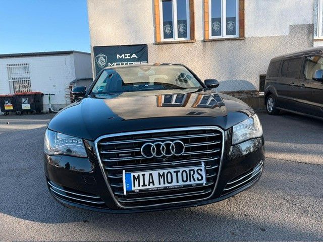 Audi A8 183.000 km 17.699 € Berlin 13407