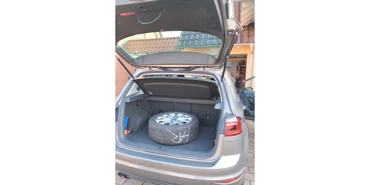 VW Golf Sportsvan 60.000 km 13.990 &euro; Bad Klosterlausnitz 07639