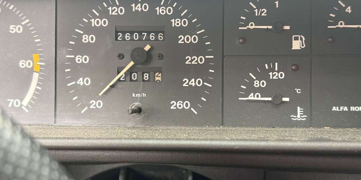 Alfa Romeo 75 260.766 km 12.500 &euro; Biebesheim 64584
