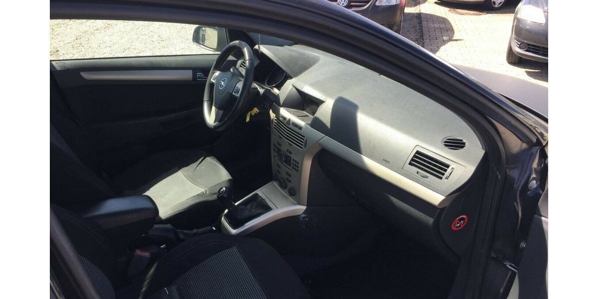 Opel Astra Kombi,AHK,Edition ,Tüv 03/28! 311.000 km 850 &euro; Himmelkron 95502