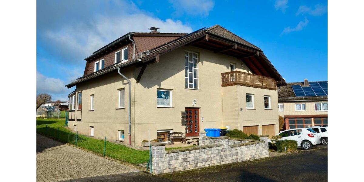 Ruhig gelegene 4-Zimmerwohnung mit zwei Balkonen! 4 zimmer