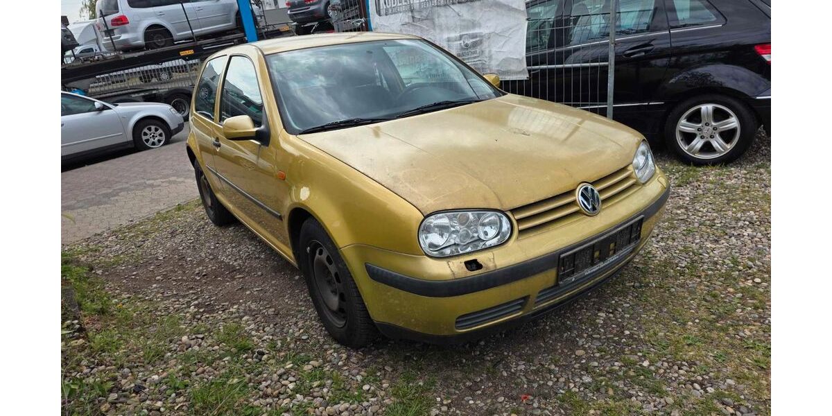 VW Golf 179.000 km 2.690 &euro; Koblenz 56070