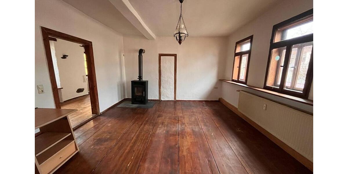 Etagenwohnung Neustadt an der Orla - 3 Zimmer, 70 m&sup2;, 450&euro; | Angebot:25994964