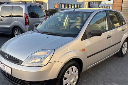 Ford Fiesta 140.000 km 2.490 &euro; Kassel 34123