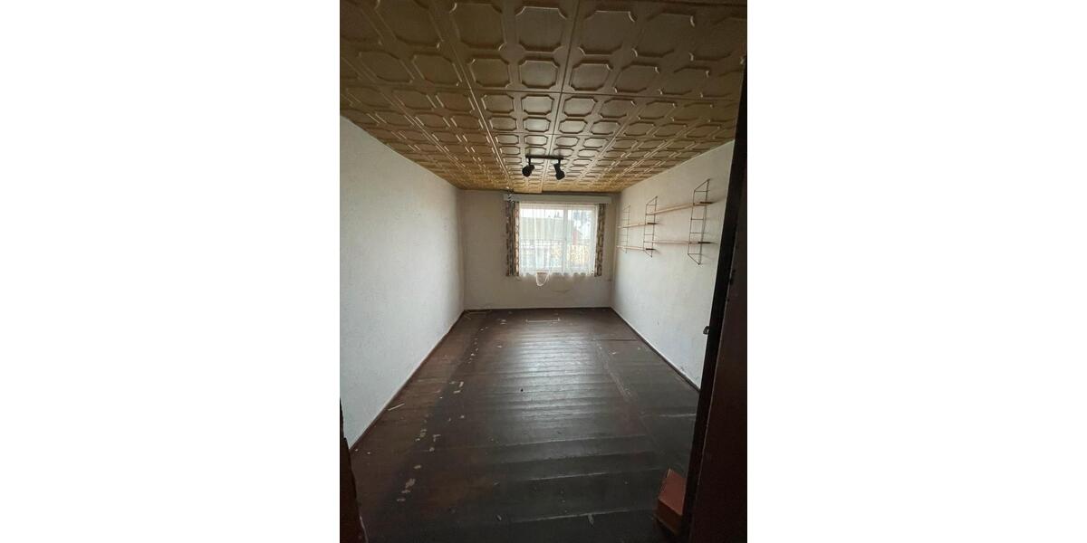 Einfamilienhaus Ilmenau - 8 Zimmer, 149 m&sup2;, 49.000&euro; | Angebot:26947679