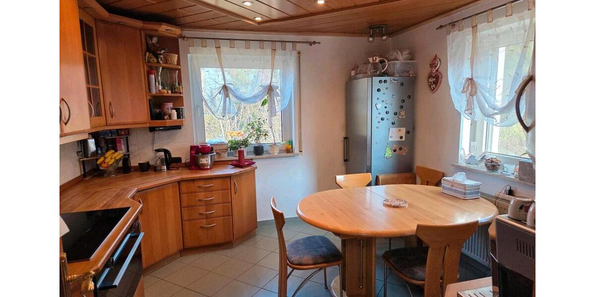 Einfamilienhaus Arzberg - 7 Zimmer, 224 m&sup2;, 385.000&euro; | Angebot:25930659