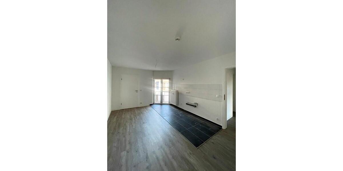 Etagenwohnung Weimar - 3 Zimmer, 84 m&sup2;, 817&euro; | Angebot:25178922