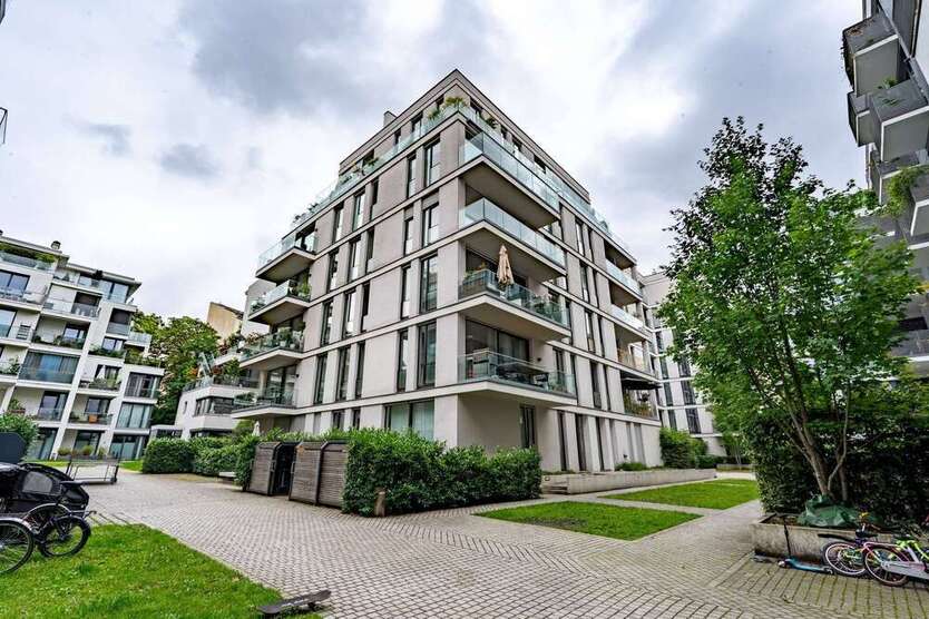 Wohnung zum Kaufen in Berlin 1.590.000 € 165 m²