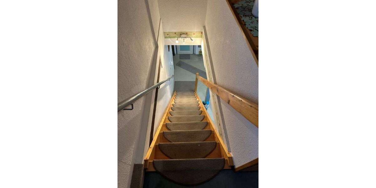 gepflegtes, freistehendes Ein- Zweifamilienhaus in ruhiger Lage von Peuschen zu verkaufen - Einfamilienhaus Peuschen | Angebot:20430380