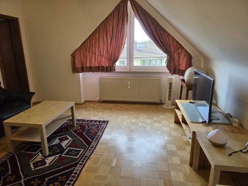 Originelle 2-Zimmer-Dachgeschoss-Eigentumwohnung in 97297 Waldbüttelbrunn bei Würzburg (ID10662) - Dachgeschoßwohnung Waldbüttelbrunn Waldbüttelbrunn | Angebot:26766418