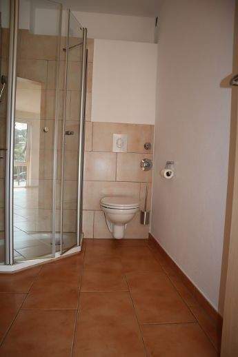 **Helle 2 Zimmerwohnung mit separatem Eingang und Balkon. Ausschließlich für den Einpersonenhaushalt!** 2 zimmer