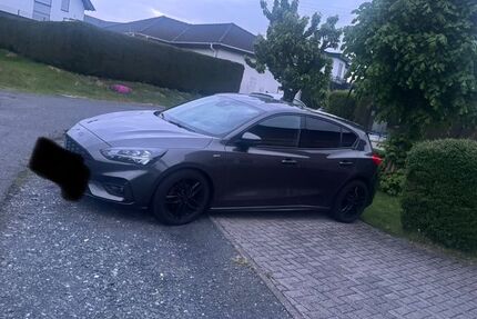Ford Focus 85.000 km 13.990 &euro; Kirburg 57629