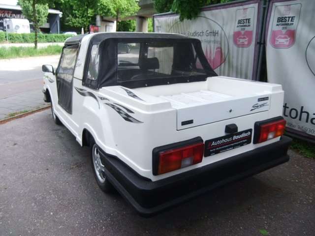 Lada Nova 24.900 km 9.900 € Regensburg 93055