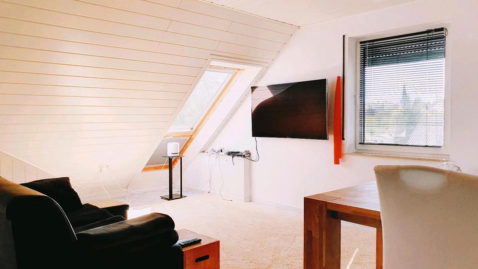 Dachgeschoßwohnung Windhagen - 1 Zimmer, 45 m&sup2;, 690&euro; | Angebot:26398551