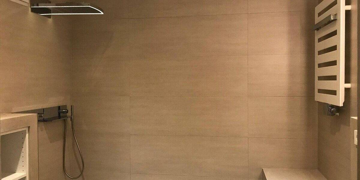 Etagenwohnung Stuttgart Mitte - 3 Zimmer, 105 m&sup2;, 2.200&euro; | Angebot:26840391