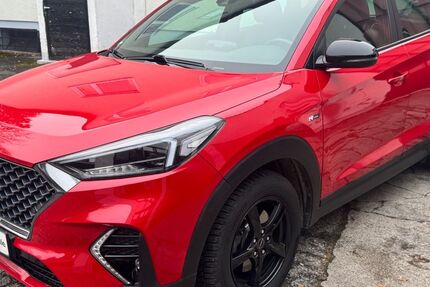 Hyundai TUCSON 83.900 km 21.490 &euro; München 81829