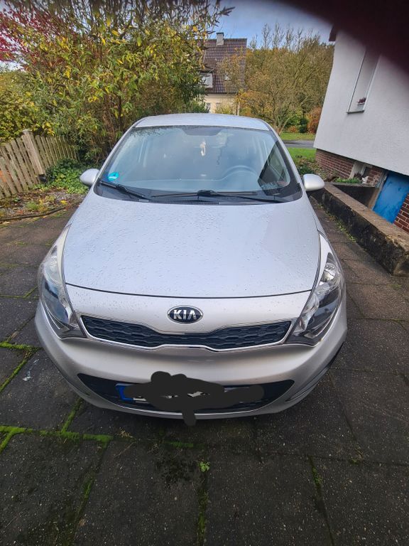 Kia Rio 99.000 km 5.500 € Dortmund 44319