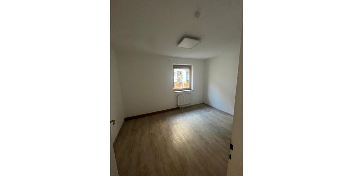 Einfamilienhaus Bad Abbach - 6 Zimmer, 141 m&sup2;, 1.800&euro; | Angebot:26373038