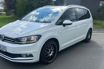 VW Touran 138.453 km 16.999 € Ebersdorf bei Coburg 96237