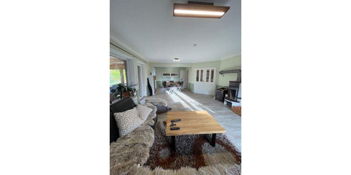 Einfamilienhaus Dätgen - 8 Zimmer, 213 m&sup2;, 590.000&euro; | Angebot:25742207