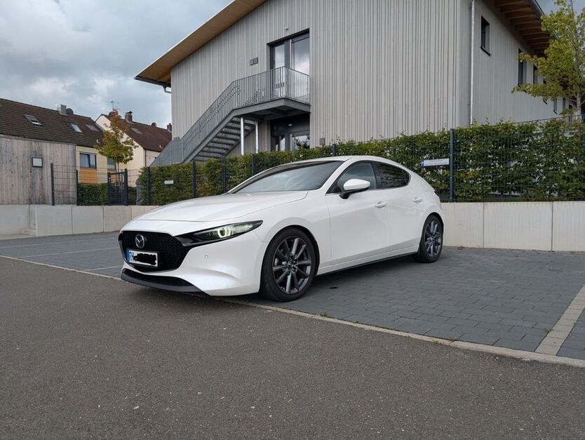 Mazda 3 68.900 km 18.790 € Wendelstein 90530
