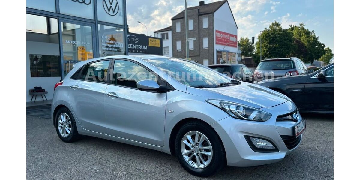 Hyundai i30 155.000 km 6.990 &euro; Eschweiler 52249