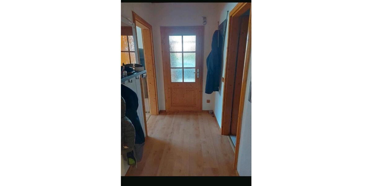 Erdgeschoßwohnung Nümbrecht - 3.5 Zimmer, 90 m&sup2;, 850&euro; | Angebot:25363532