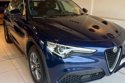 Alfa Romeo Stelvio 42.338 km 27.990 € Dresden 01109