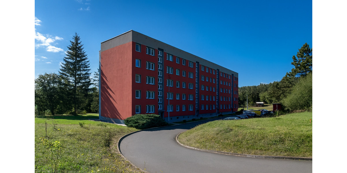 Helle 4-Raum-Wohnung mit Balkon, Naturidylle und Stellplatz – Nähe Erfurt, Weimar & Arnstadt zu vermieten! 4 zimmer