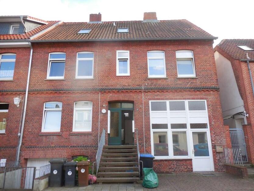 3 Zimmer Dachgeschoßwohnung nähe Innenstadt und Bahnhof