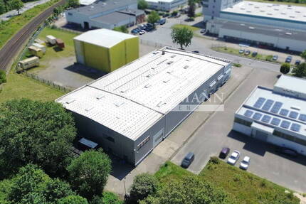 Industriehalle mit Bürotrakt im Gewerbepark-Nord von Henstedt-Ulzburg