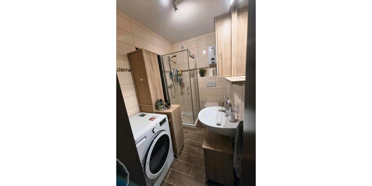 Etagenwohnung Altenkirchen (Westerwald) - 3 Zimmer, 100 m&sup2;, 245.000&euro; | Angebot:27071236
