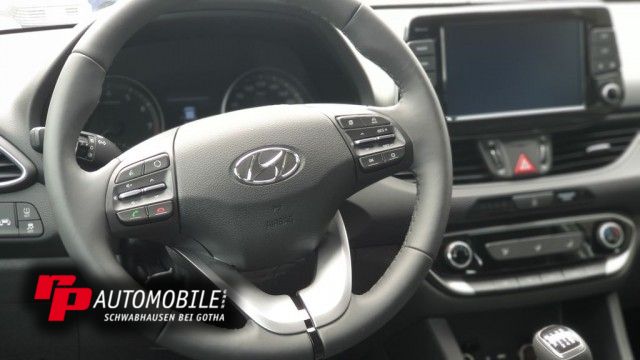 i30