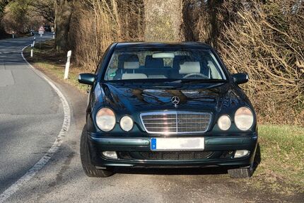 Mercedes-Benz E 320 275.000 km 3.200 &euro; Wangels 23758