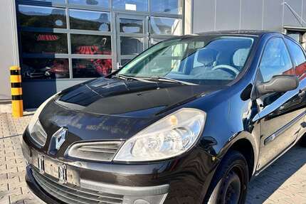 Renault Clio 257.100 km 799 € Oberhausen 46145